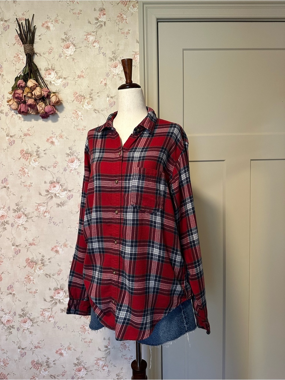 Abercrombie & Fitch Flannel Shirt Red & Blue Plaid Size Large - Picture 2 of 11
